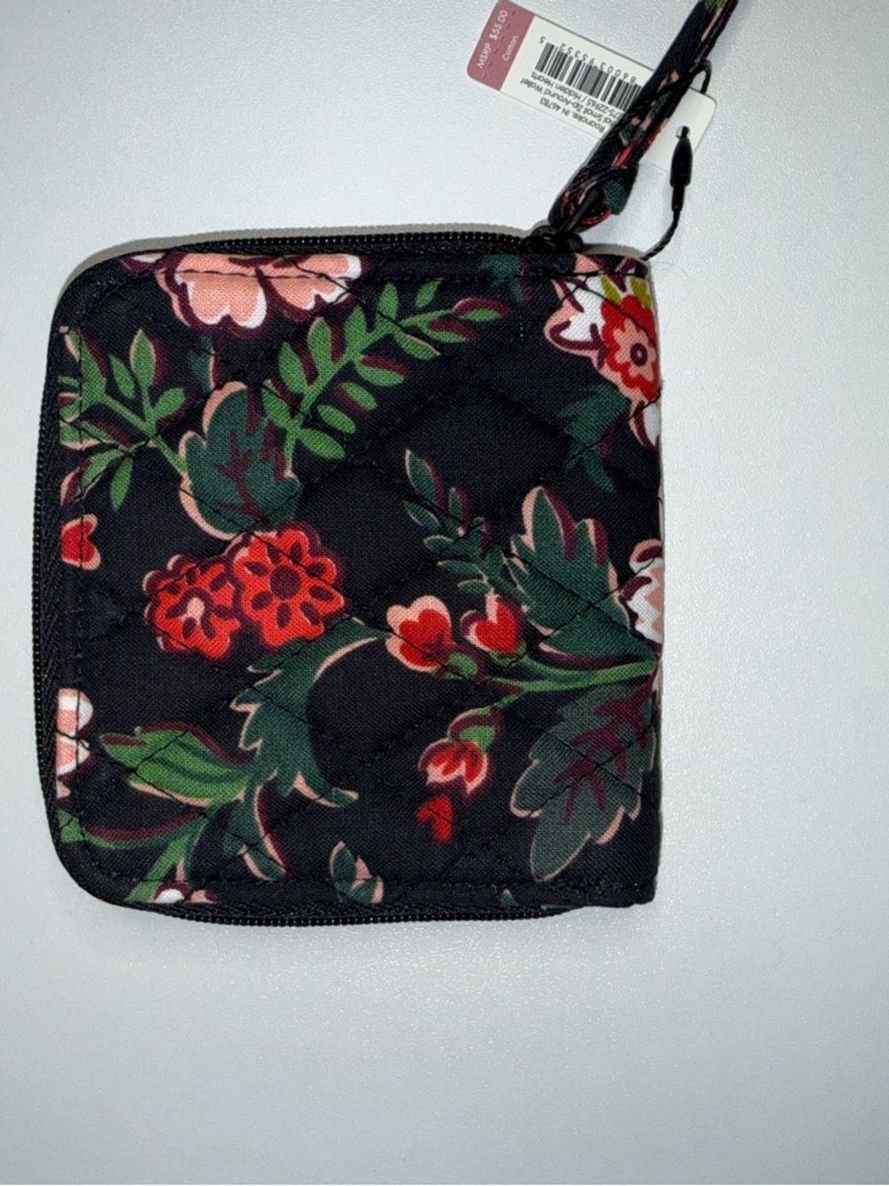 NWT Vera Bradley Essential Small
Zip-Around Wallet -Hidden Hearts - Picture 4 of 5